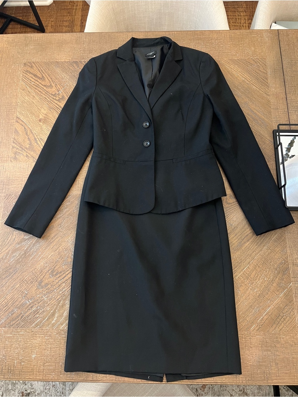 Ann Taylor Black Women's Suit - Pencil Skirt and Blazer